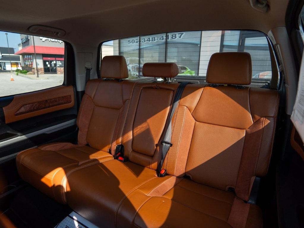 Toyota Tundra  2018