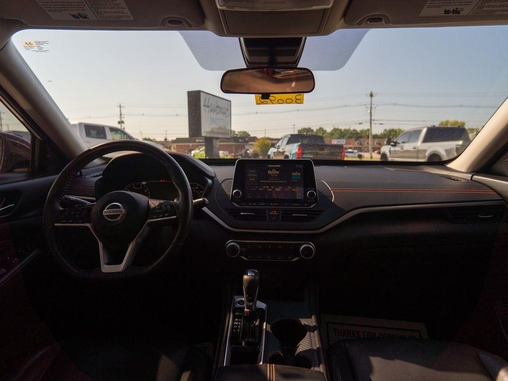 Nissan Altima  2020