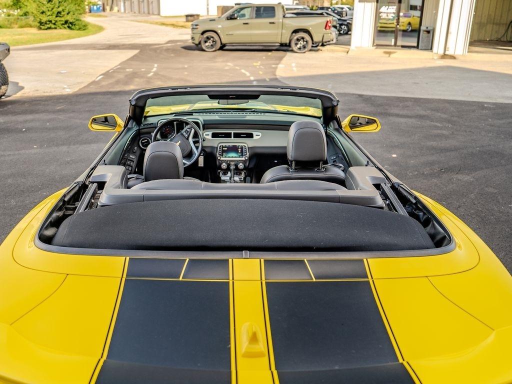Chevrolet Camaro  2015
