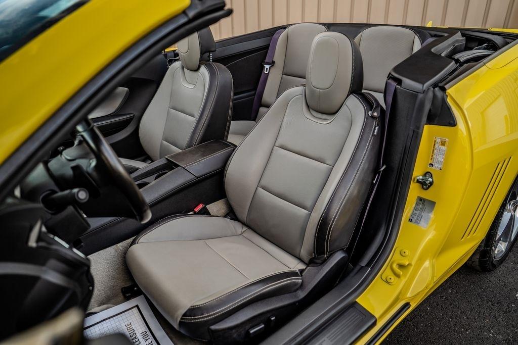 Chevrolet Camaro  2015