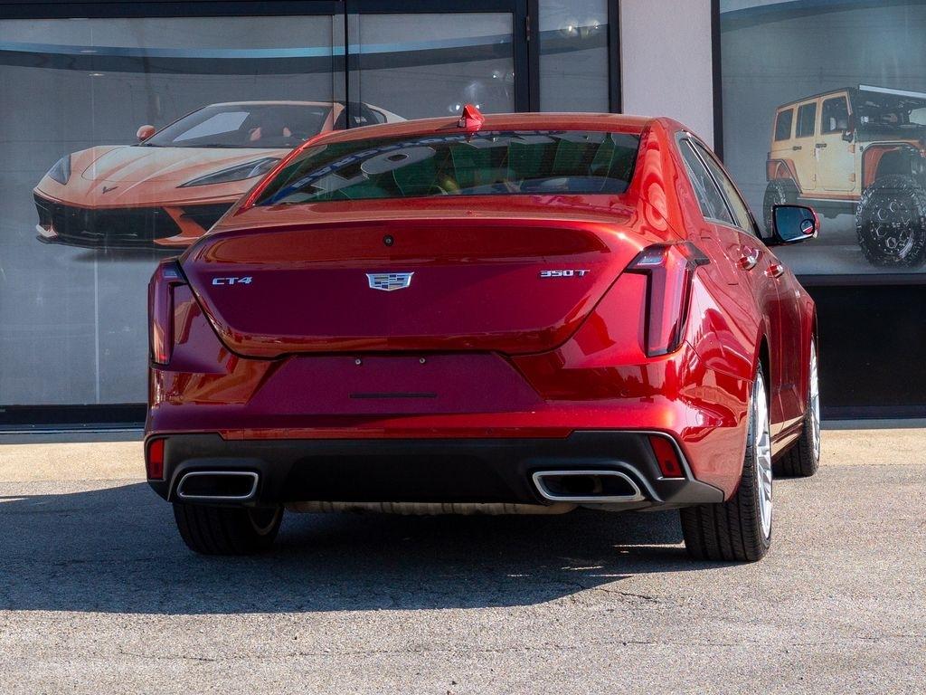 Cadillac CT4  2021