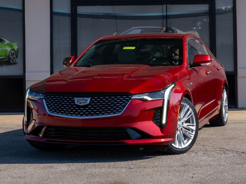 Cadillac CT4  2021