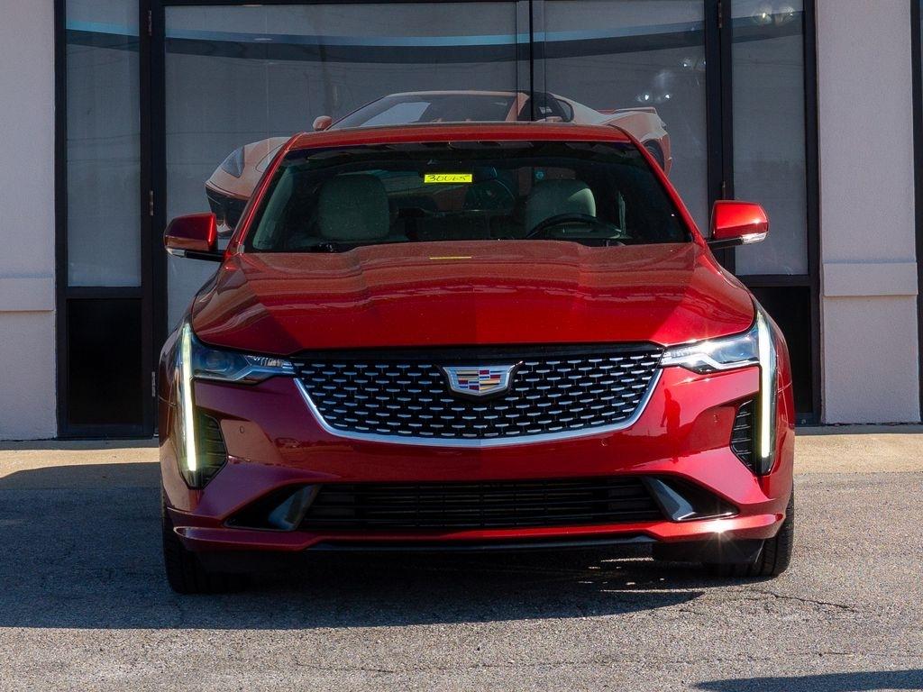 Cadillac CT4  2021