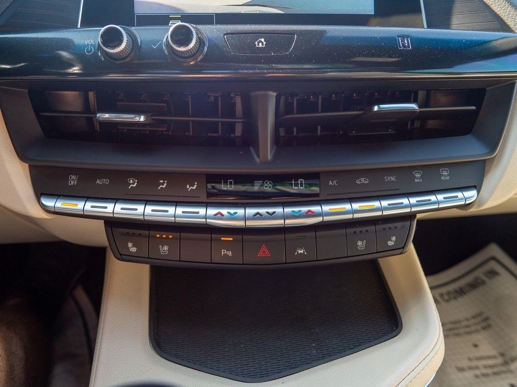Cadillac CT4  2021