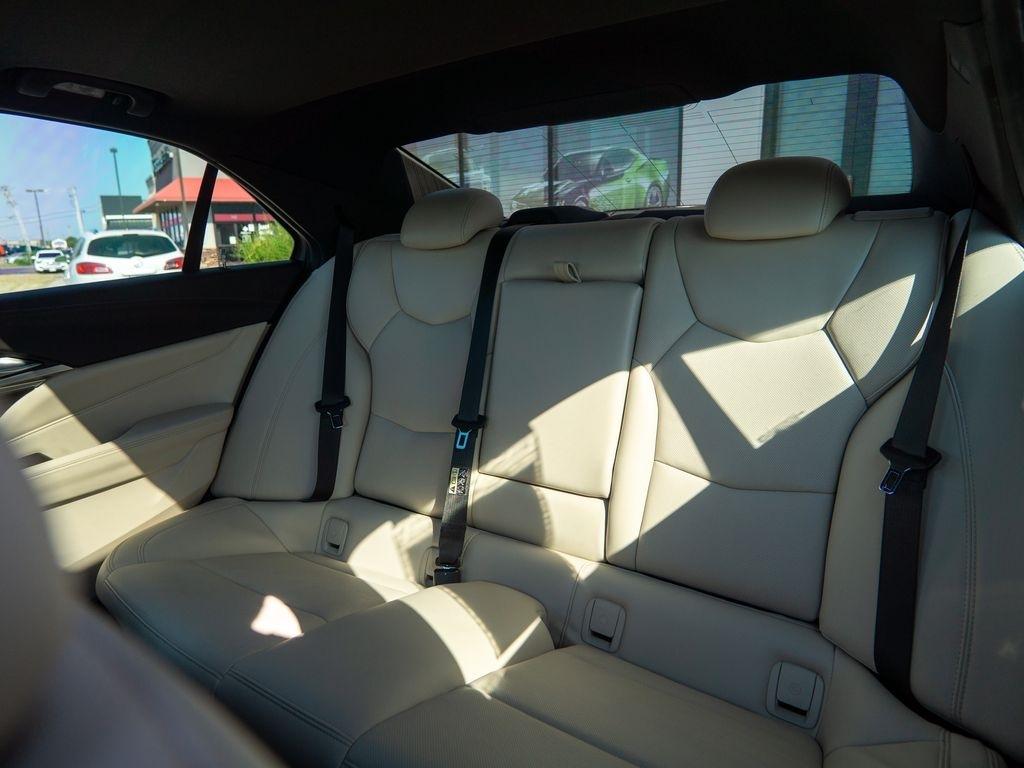 Cadillac CT4  2021