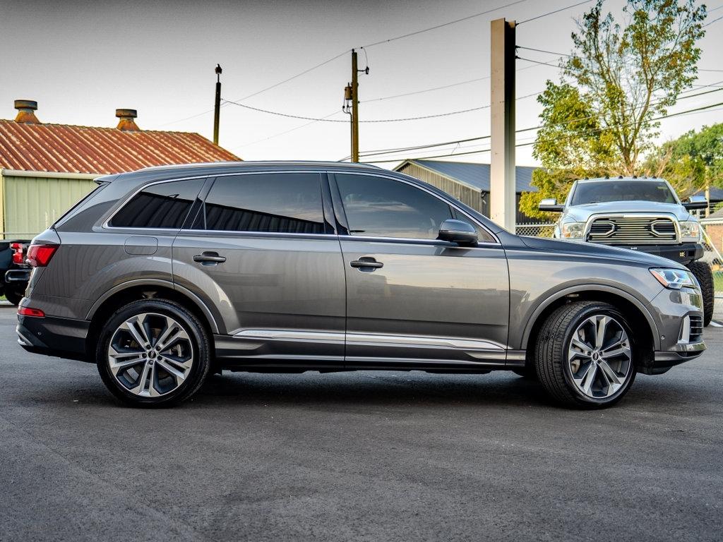 Audi Q7  2021