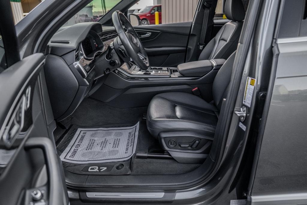 Audi Q7  2021