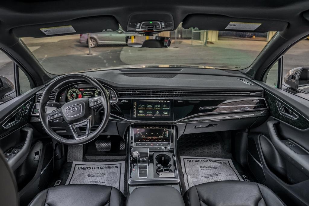 Audi Q7  2021