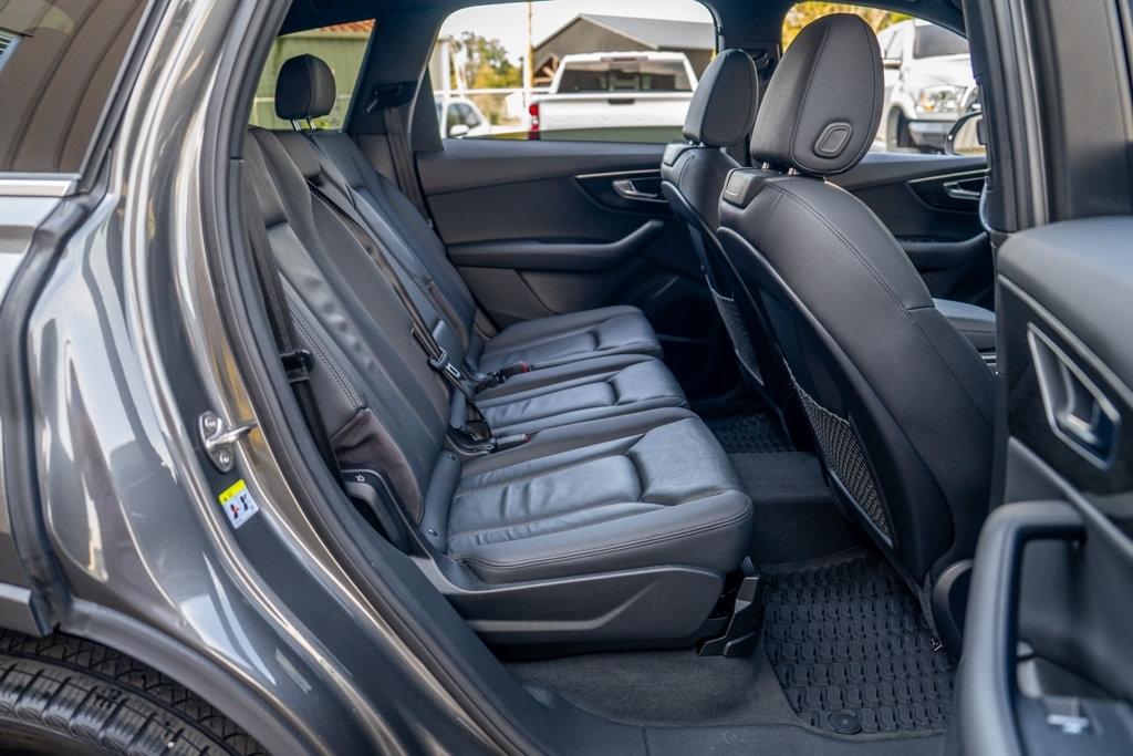 Audi Q7  2021
