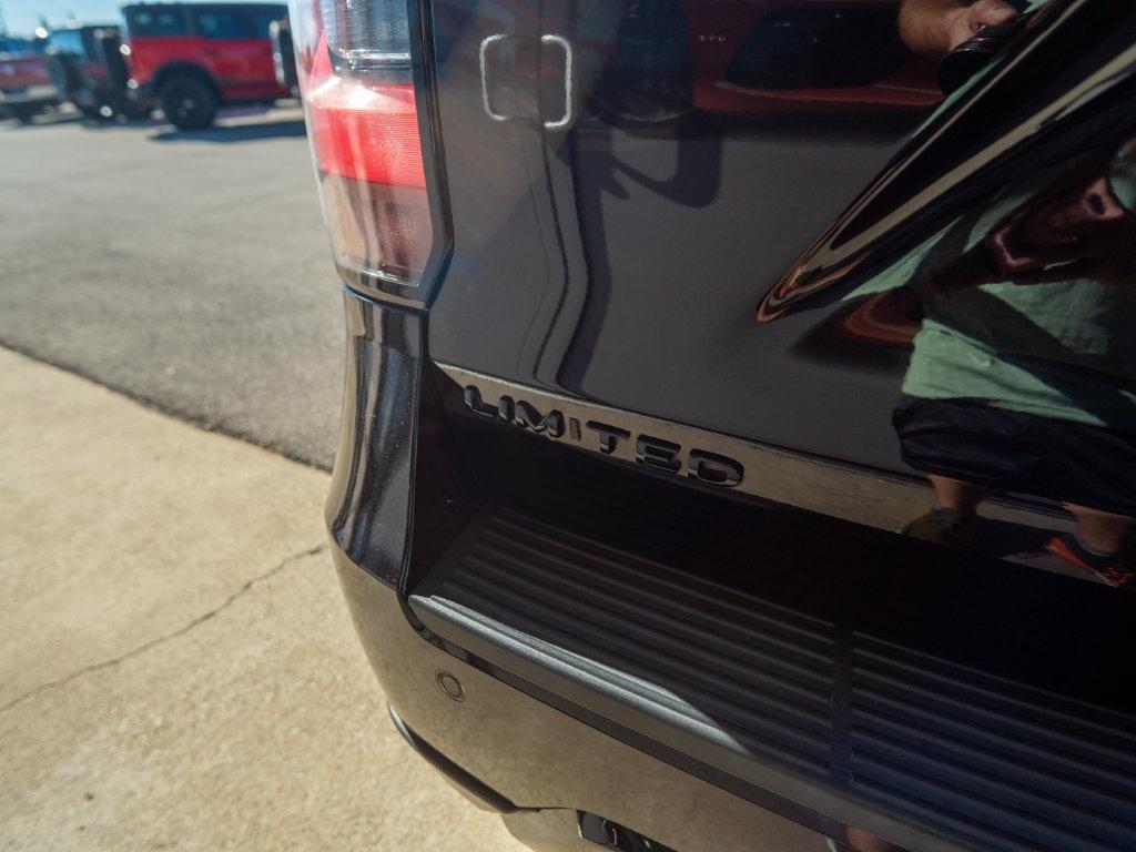Ford Expedition photo 9