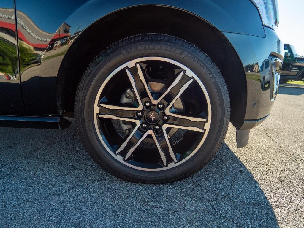 Ford Expedition photo 13