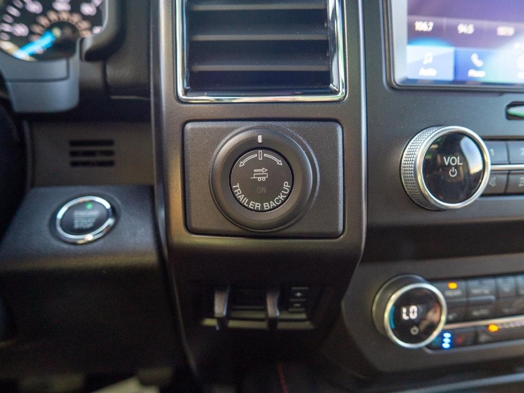 Ford Expedition photo 30