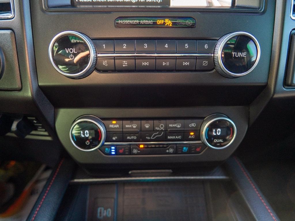 Ford Expedition photo 34