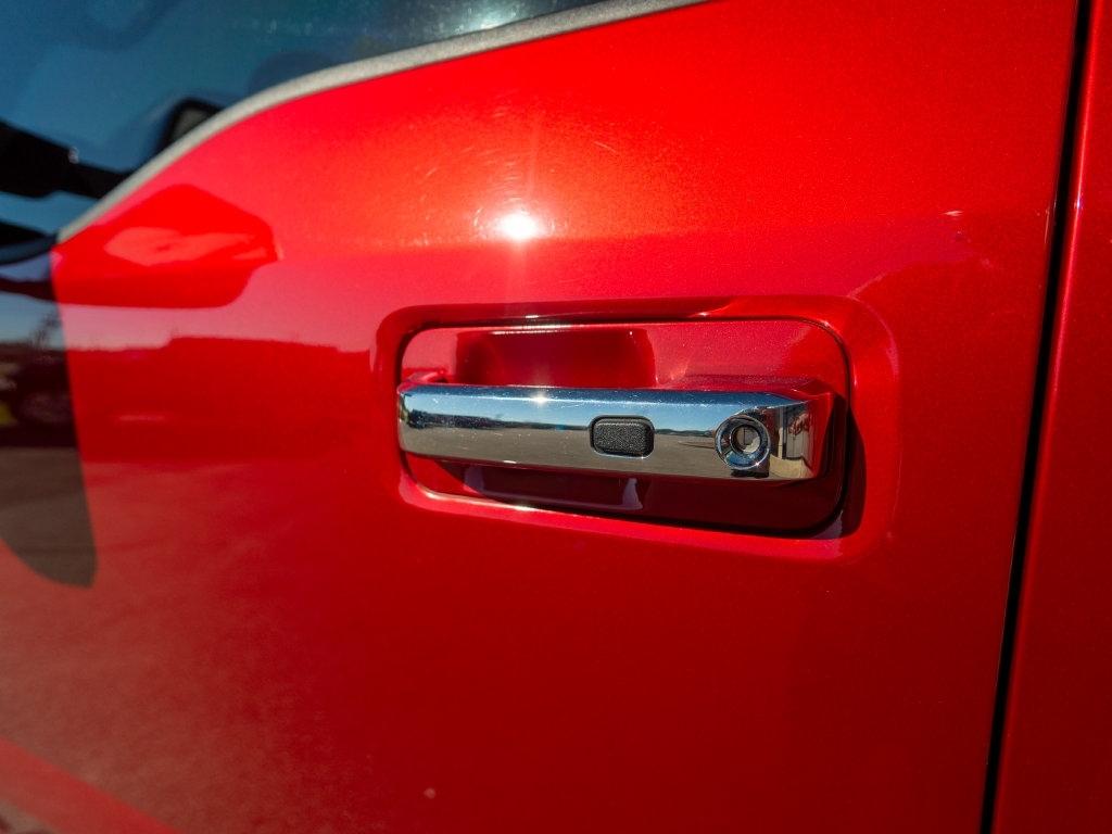 Ford F-150 photo 9