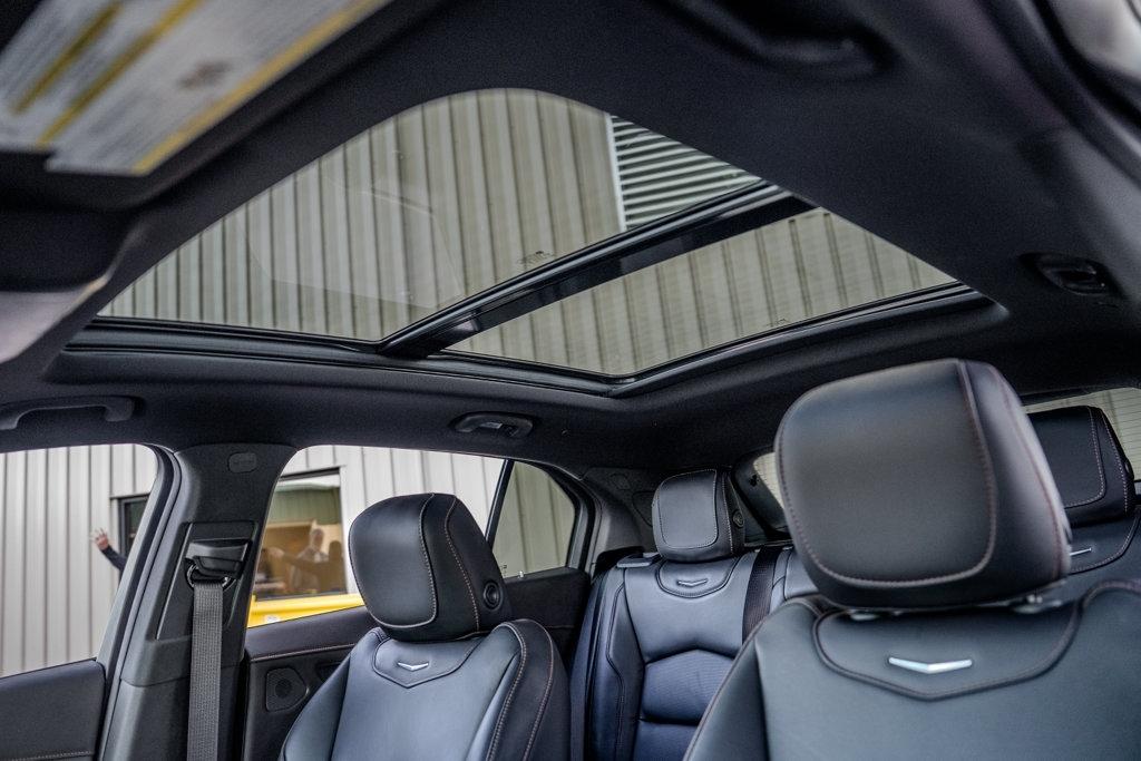 Cadillac XT4 photo 15