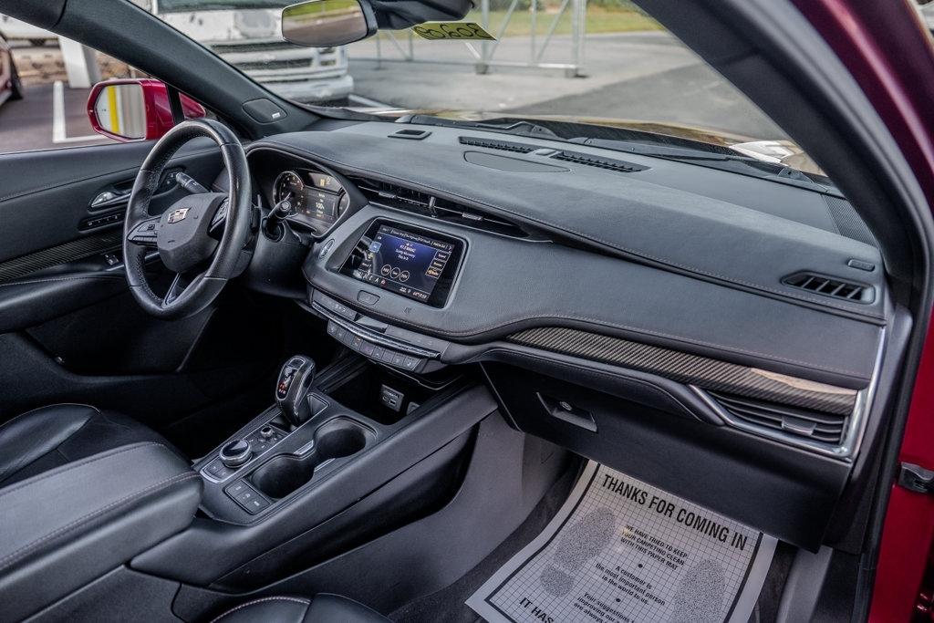 Cadillac XT4 photo 23