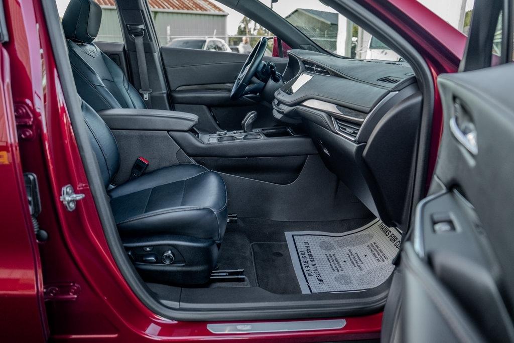 Cadillac XT4 photo 24