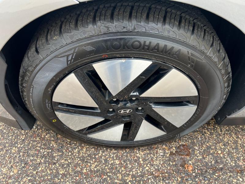Hyundai Ioniq 6 SE AWD 2023 Hyundai Ioniq 6 SE AWD 2023