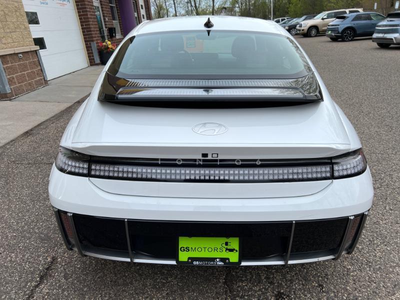 Hyundai Ioniq 6 SE 2024
