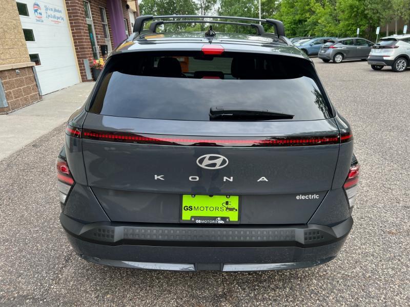 Hyundai Kona EV SEL 2024