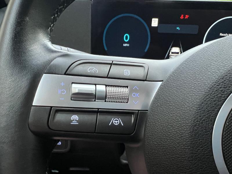 Hyundai Kona EV SEL 2024