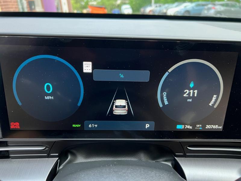 Hyundai Kona EV SEL 2024