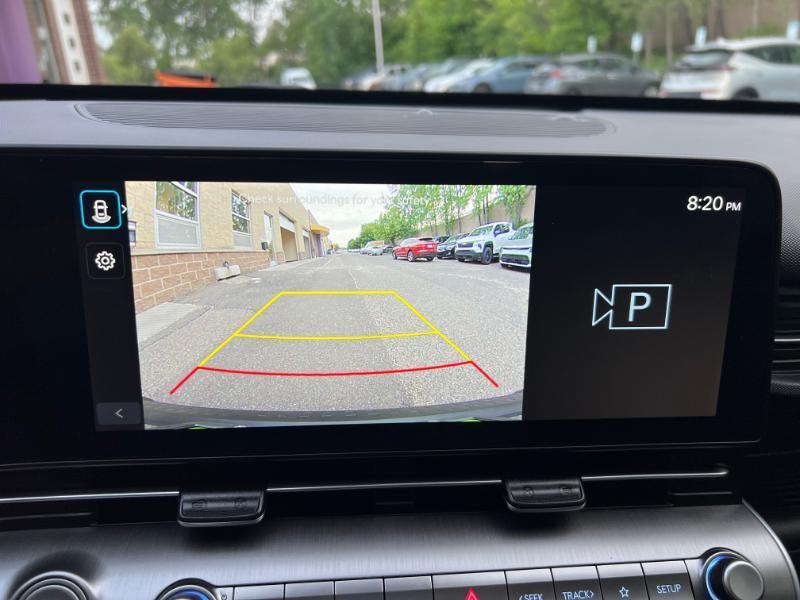 Hyundai Kona EV SEL 2024