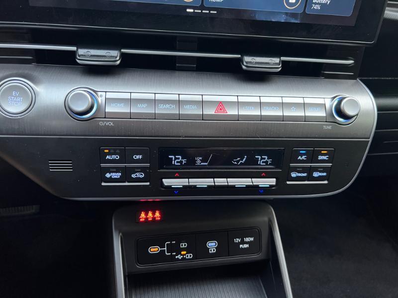 Hyundai Kona EV SEL 2024