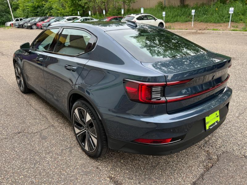 Polestar 2  2024