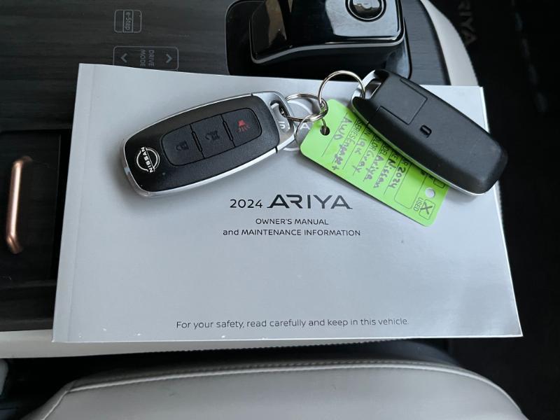 Nissan Ariya  2024
