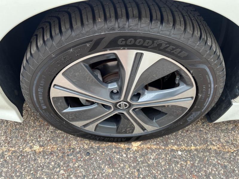 Nissan Leaf SV 2019