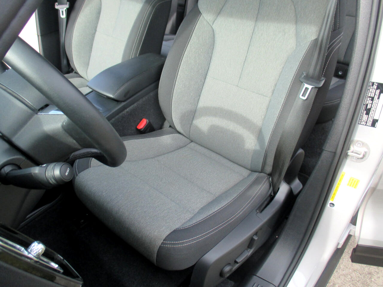 Volvo XC40 B5 Core AWD 2025 Volvo XC40 B5 Core AWD 2025