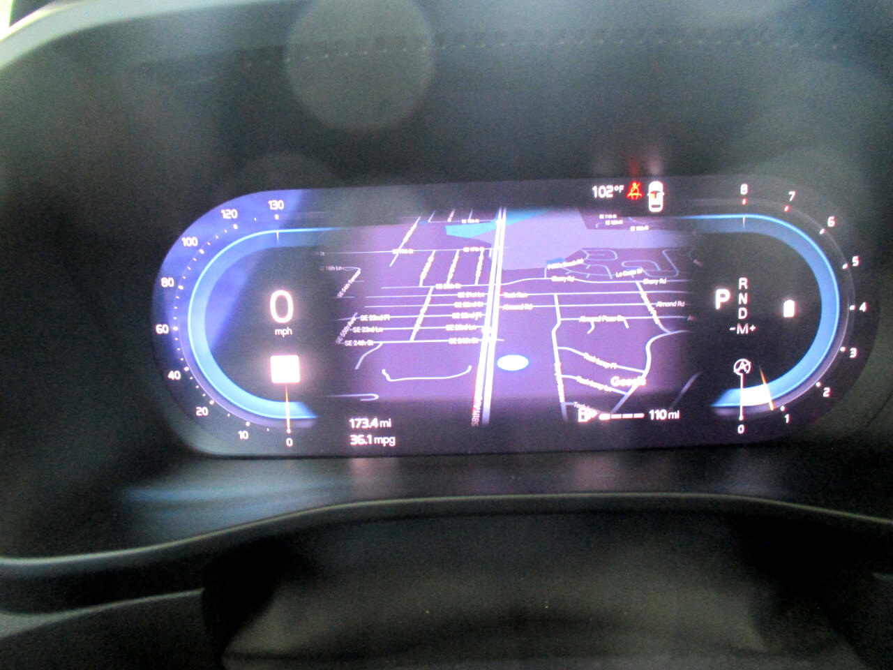 Volvo XC40 B5 Core AWD 2025 Volvo XC40 B5 Core AWD 2025