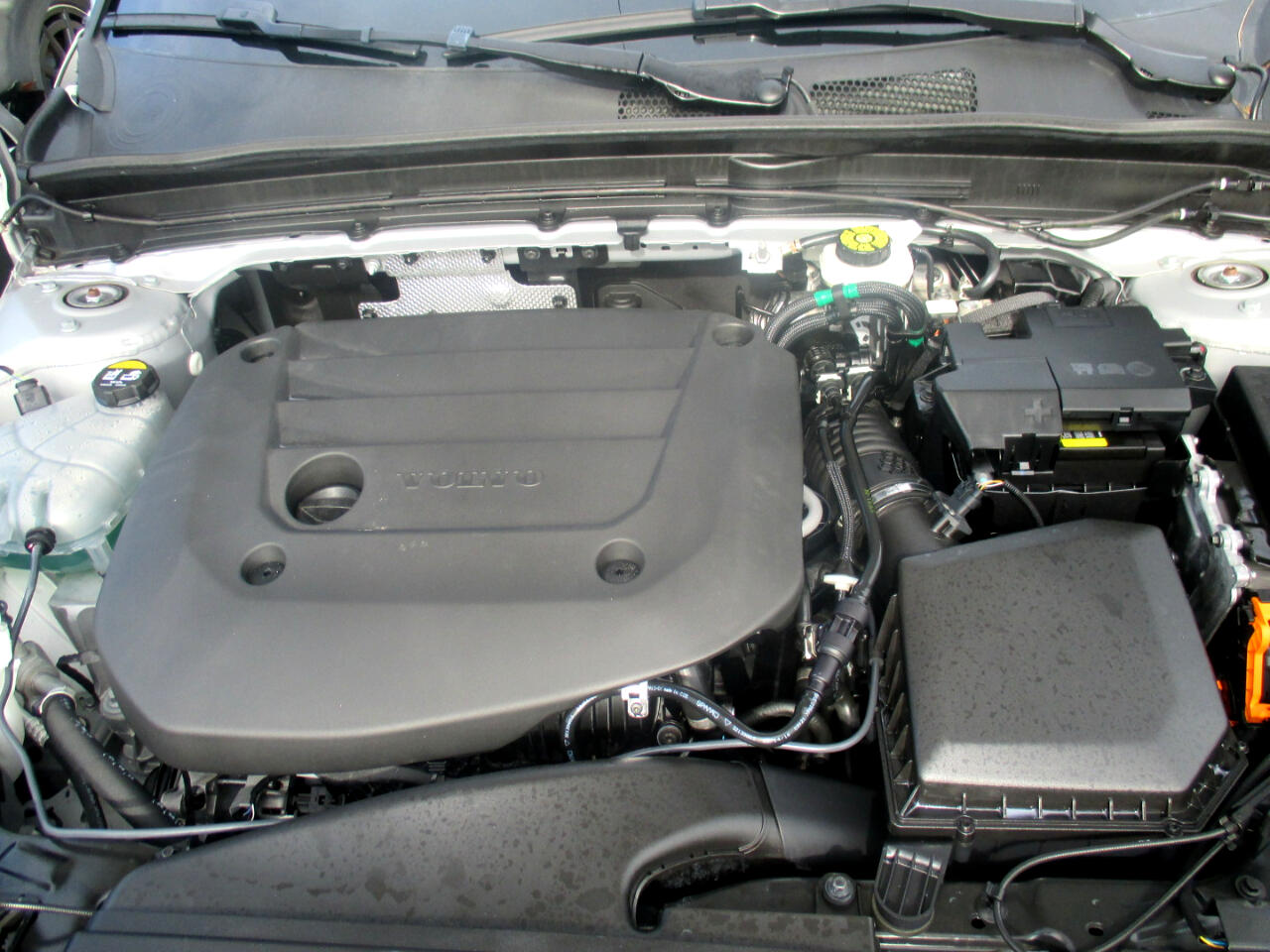 Volvo XC40 B5 Core AWD 2025 Volvo XC40 B5 Core AWD 2025