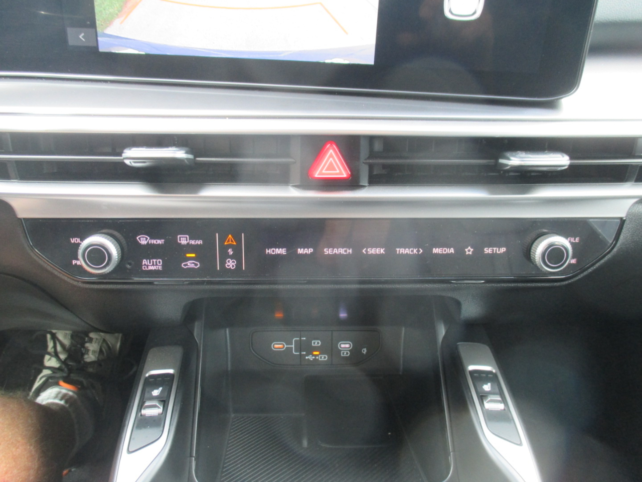 Kia Sorento S 2WD 2024 Kia Sorento S 2WD 2024