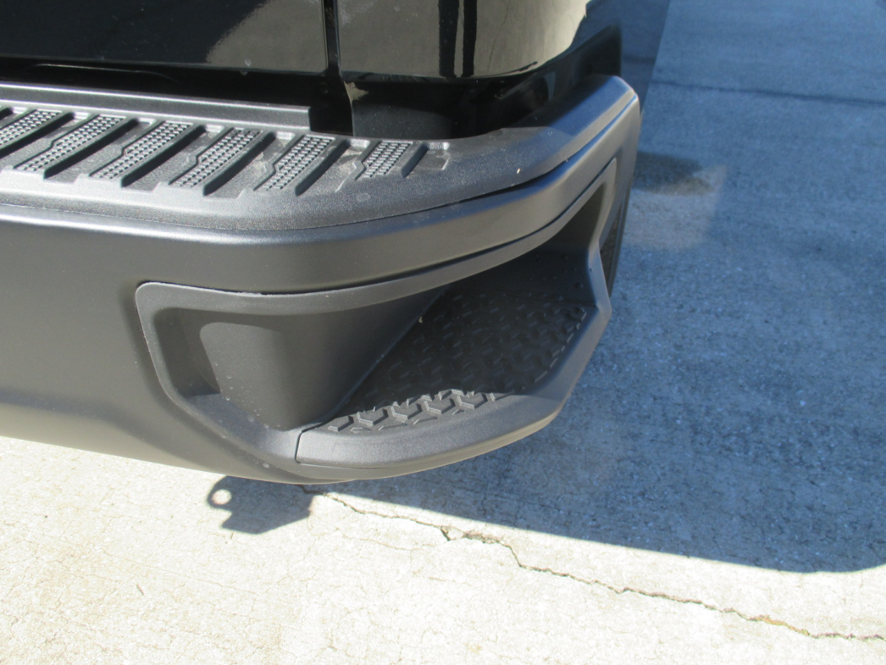 Chevrolet Silverado 1500 Custom Crew Cab 2WD 2024 Chevrolet Silverado 1500 Custom Crew Cab 2WD 2024