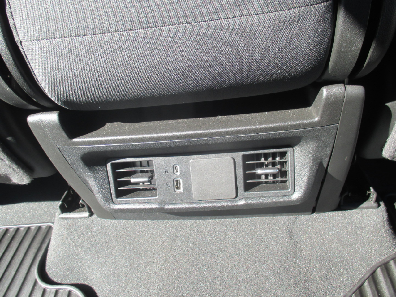 Chevrolet Silverado 1500 Custom Crew Cab 2WD 2024 Chevrolet Silverado 1500 Custom Crew Cab 2WD 2024