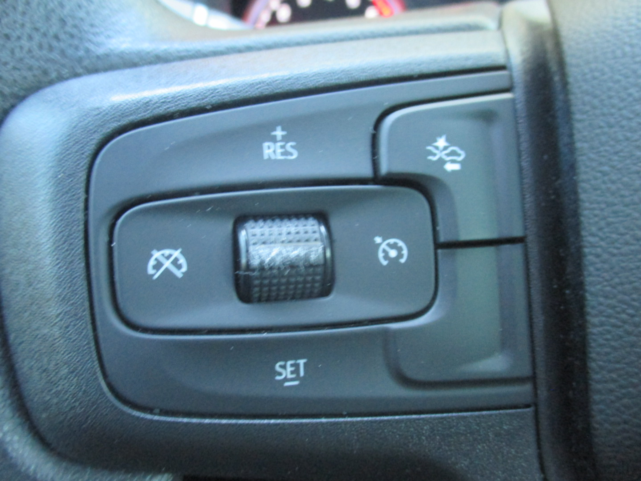 Chevrolet Silverado 1500 Custom Crew Cab 2WD 2024 Chevrolet Silverado 1500 Custom Crew Cab 2WD 2024