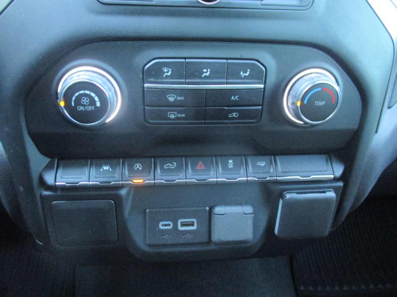 Chevrolet Silverado 1500 Custom Crew Cab 2WD 2024 Chevrolet Silverado 1500 Custom Crew Cab 2WD 2024