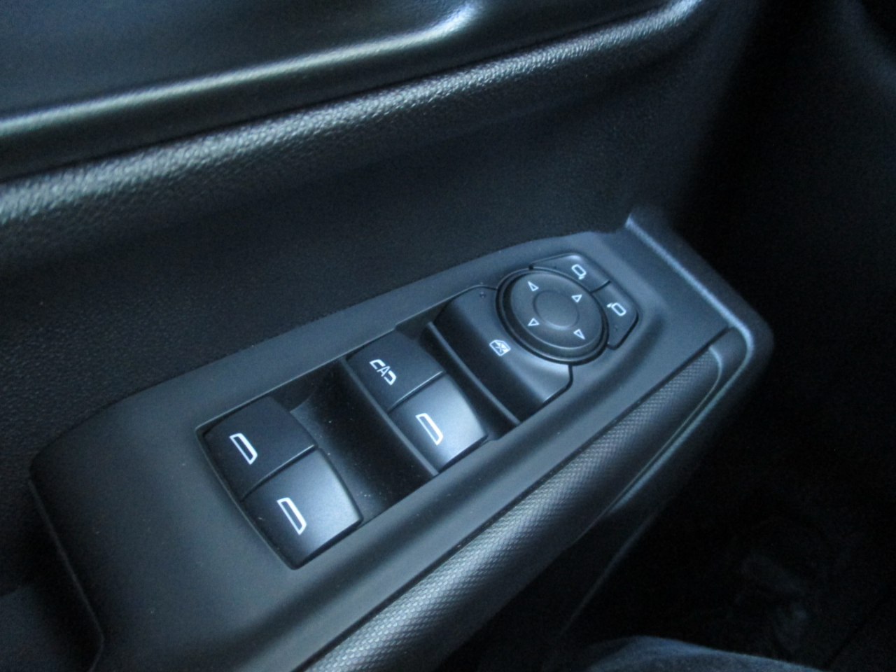 Chevrolet Silverado 1500 Custom Crew Cab 2WD 2024 Chevrolet Silverado 1500 Custom Crew Cab 2WD 2024