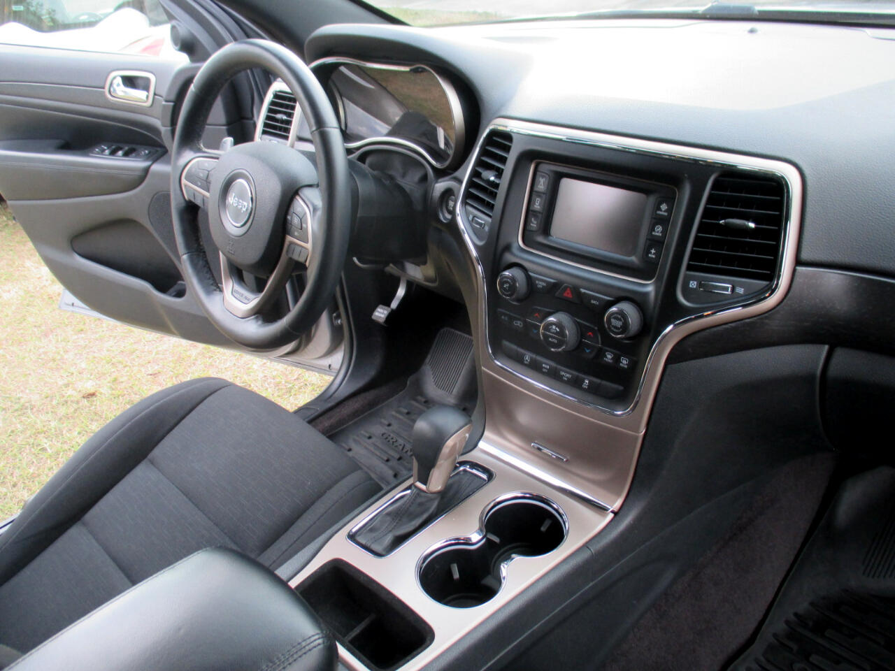 Jeep Grand Cherokee Laredo 2WD 2016