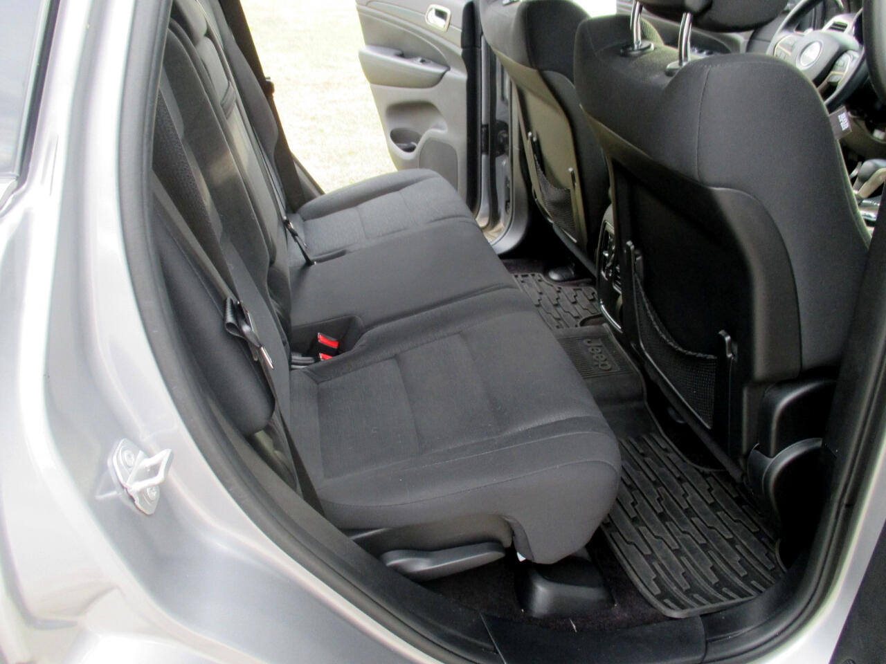 Jeep Grand Cherokee Laredo 2WD 2016