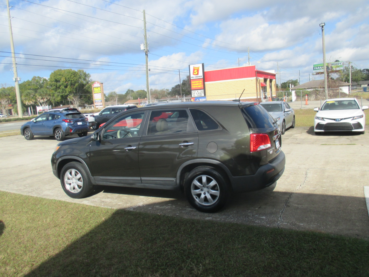 Kia Sorento LX 2WD 2011