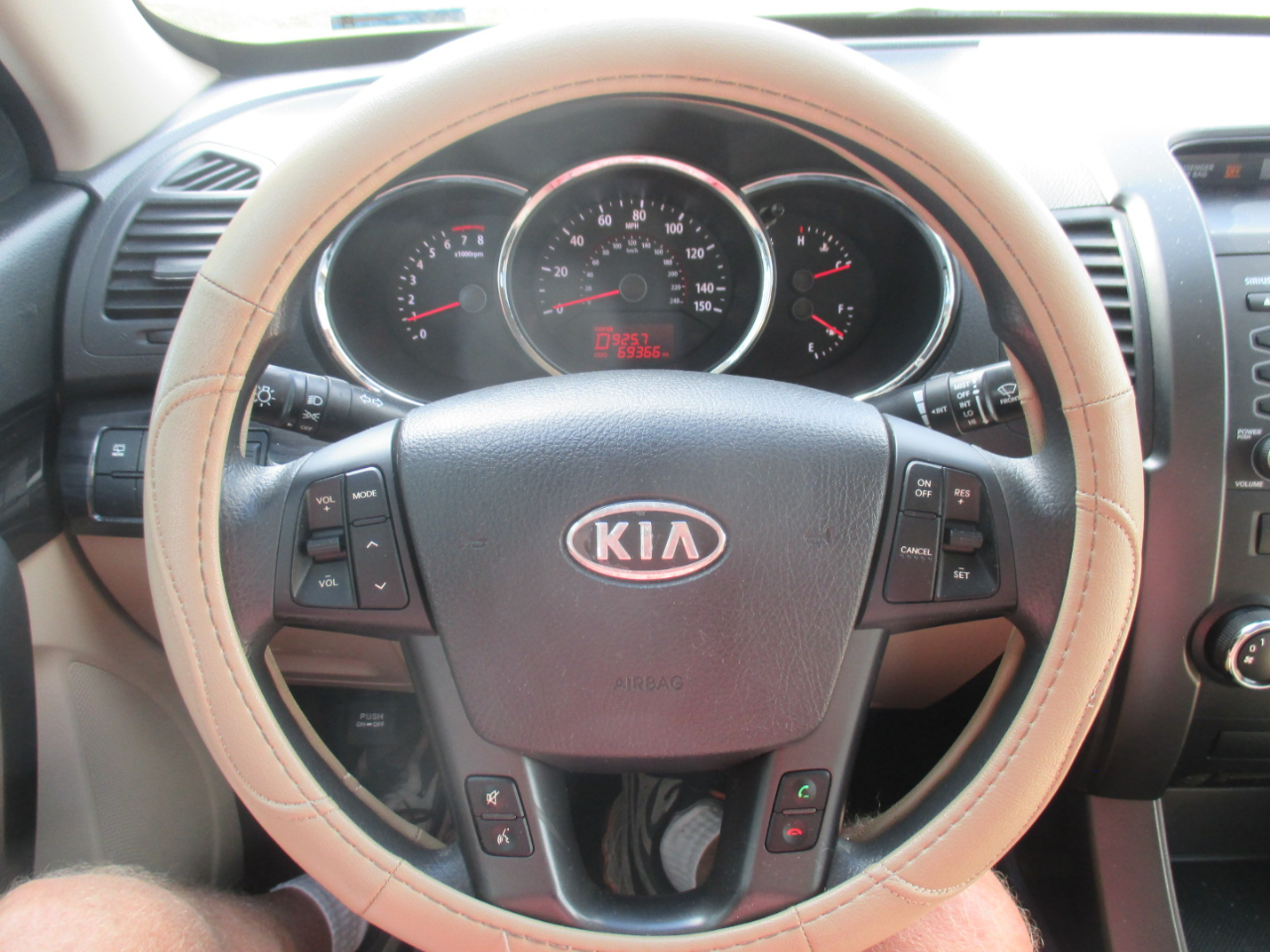 Kia Sorento LX 2WD 2011
