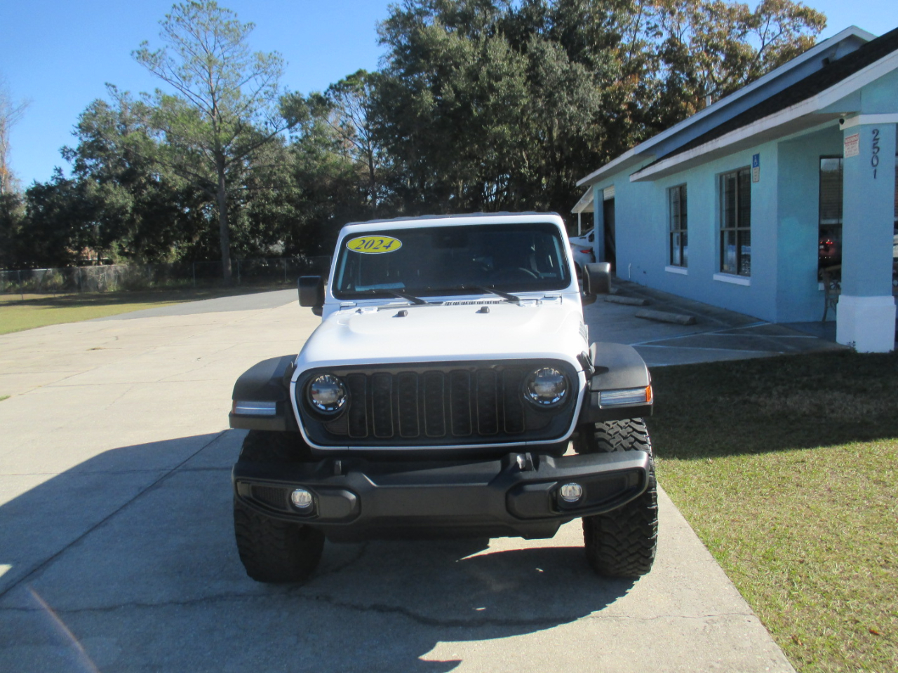 Jeep Wrangler Willys 2024