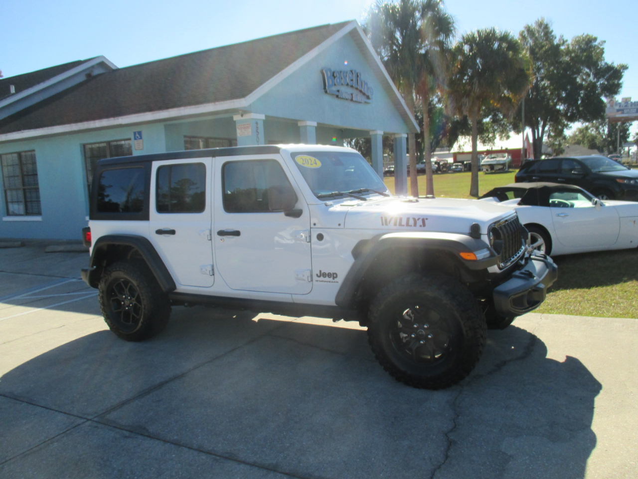 Jeep Wrangler Willys 2024