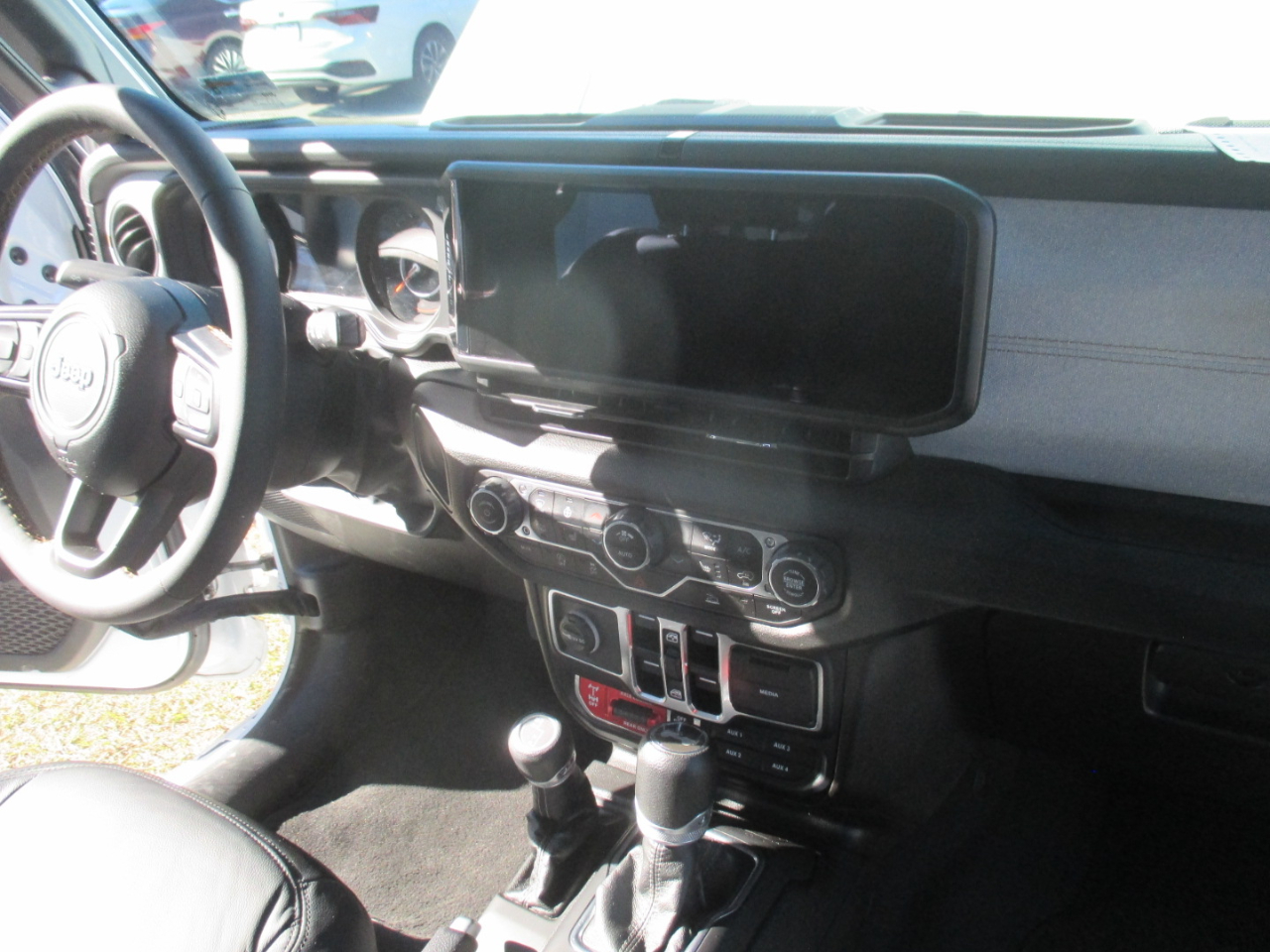 Jeep Wrangler Willys 2024