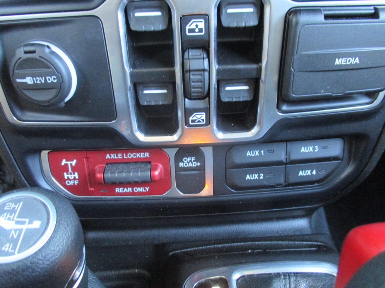 Jeep Wrangler Willys 2024