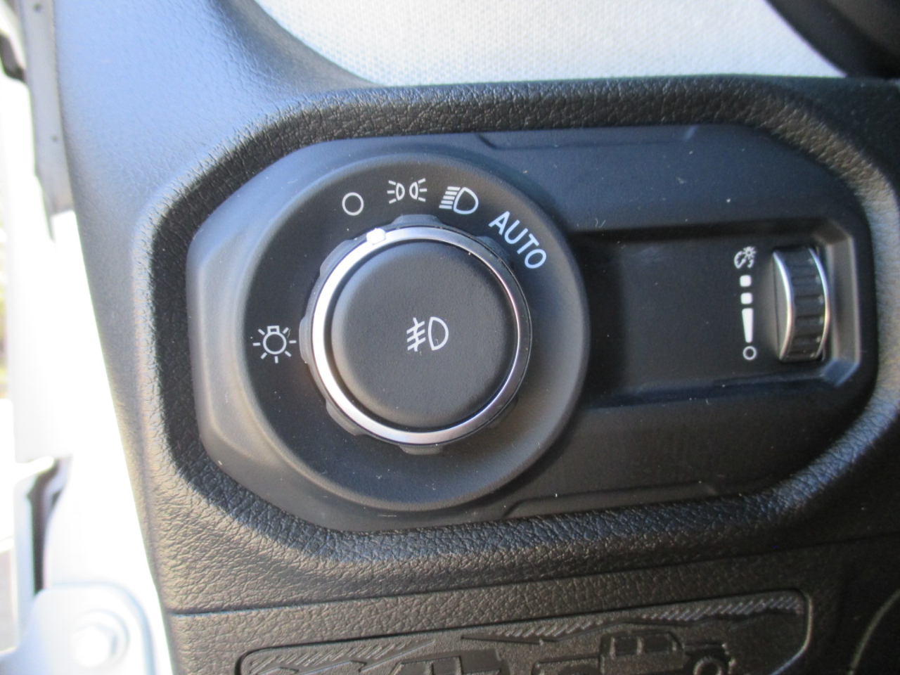 Jeep Wrangler Willys 2024