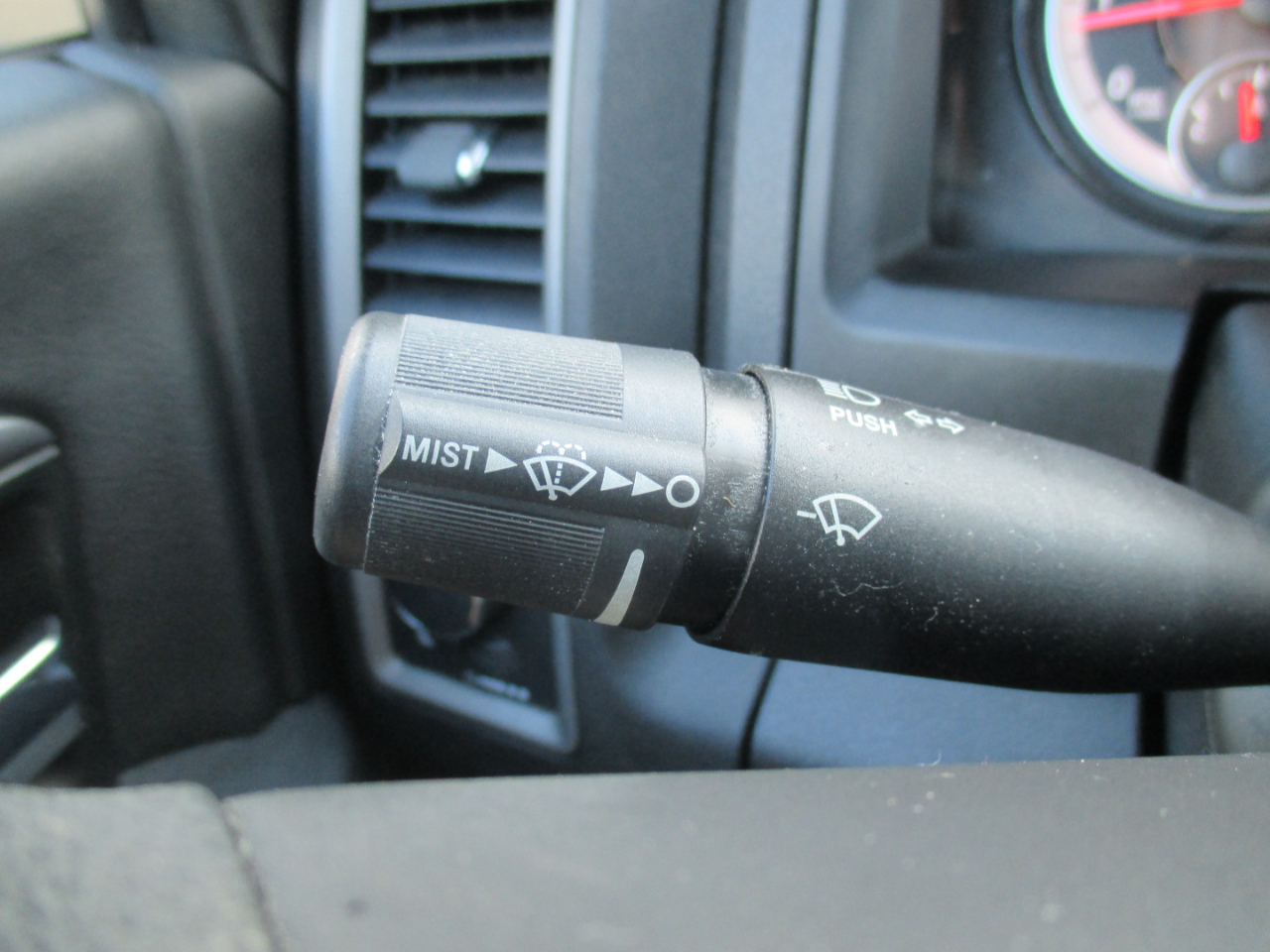 RAM 1500 Classic Tradesman Regular Cab LWB 2WD 2023